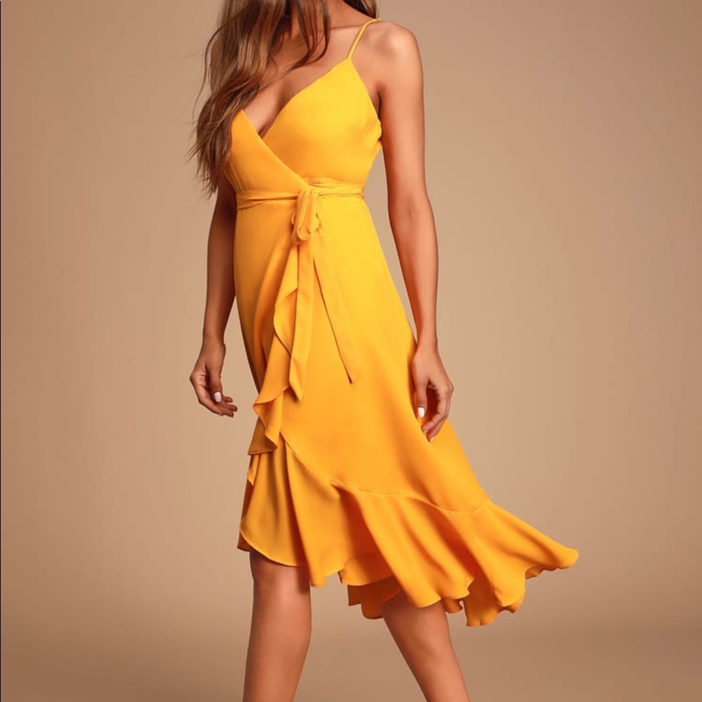 Manhattan Moment MIDI wrap Dress Lulus size M orange